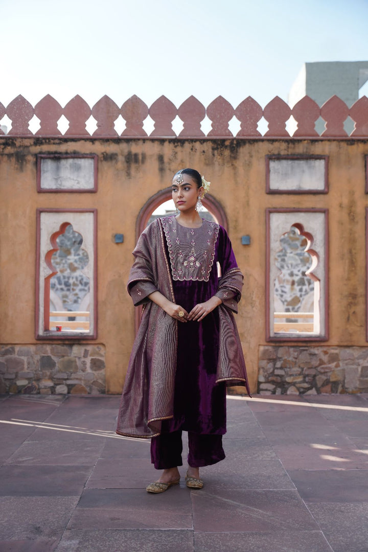 Mahsa Velvet Suit Set - Plum