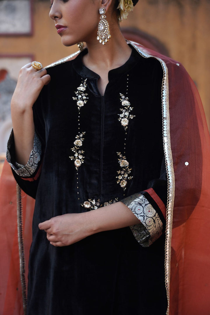 Ziba Velvet Suit Set - Black