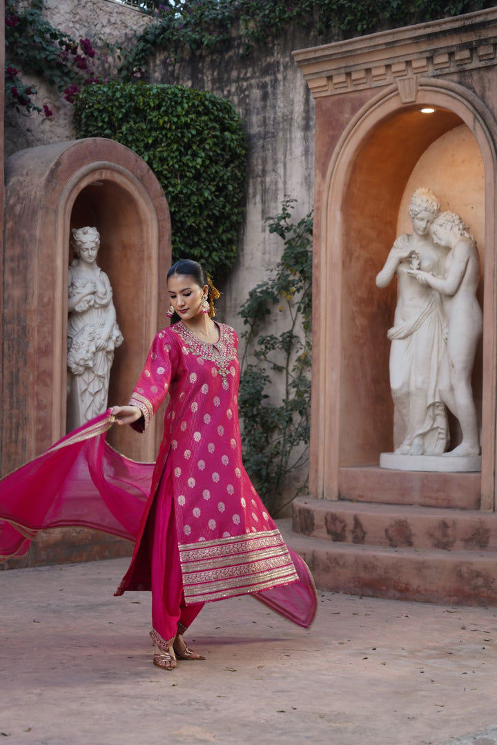 Mehr Brocade Suit Set - Pink