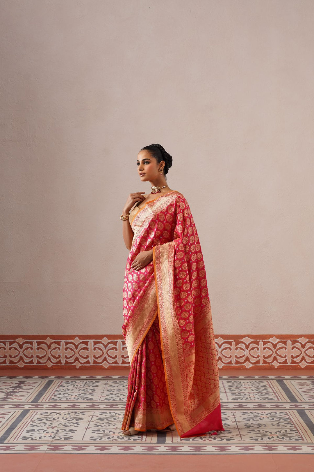 Red Big Buta Saree