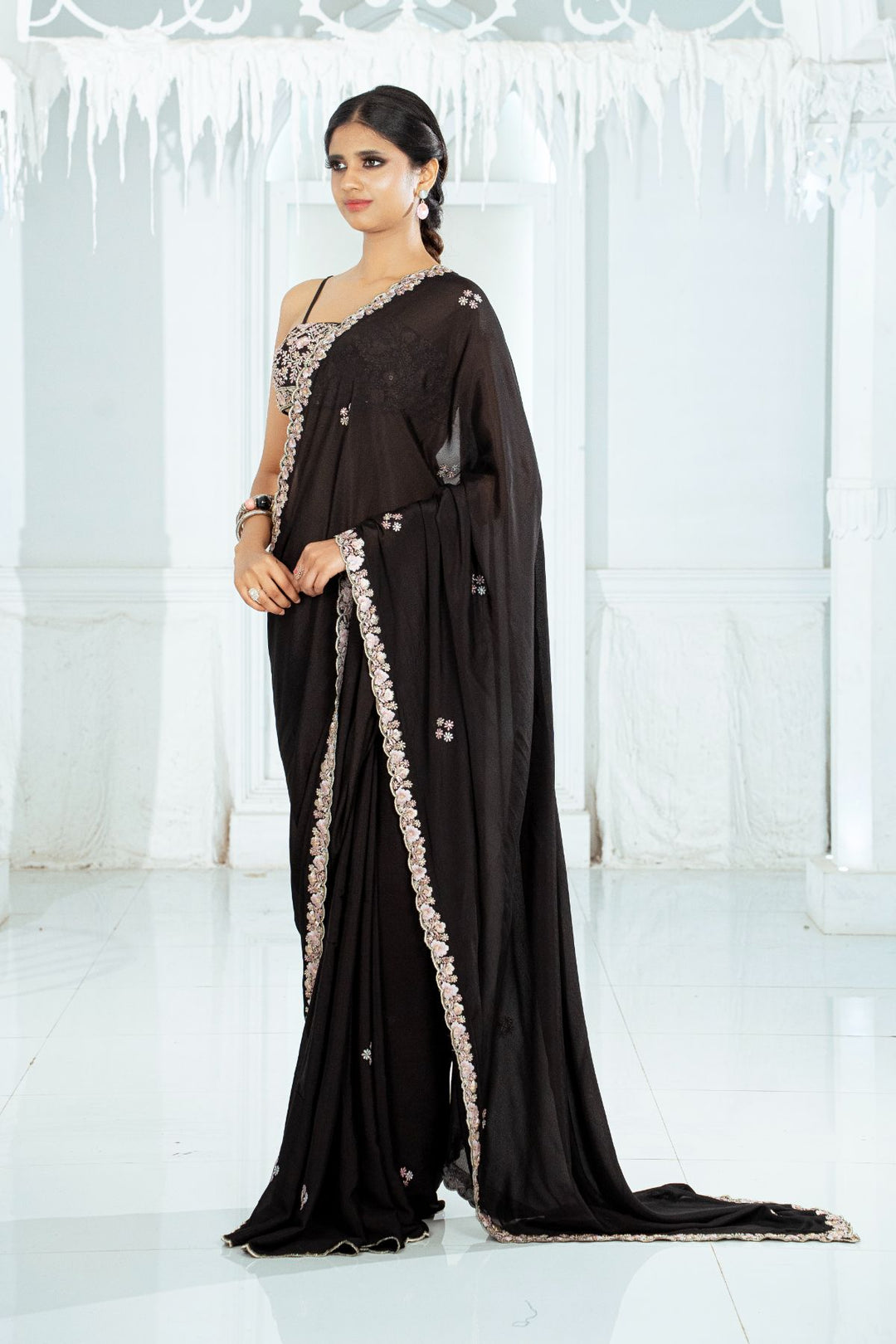 Velmira Saree-Black